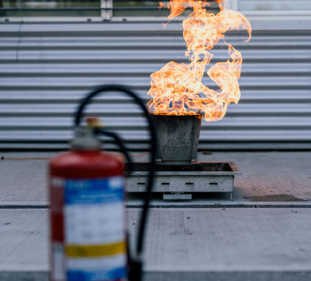 hiv-wirtschaftlive-20240604-83